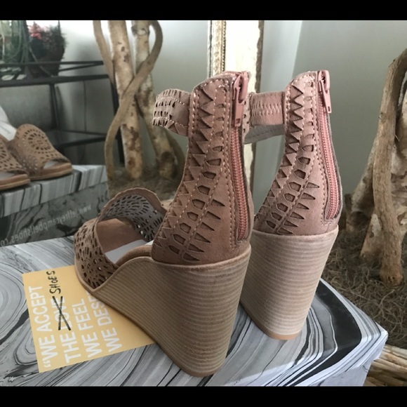 Jeffrey Campbell Wedge Sandal - Picture 3 of 5